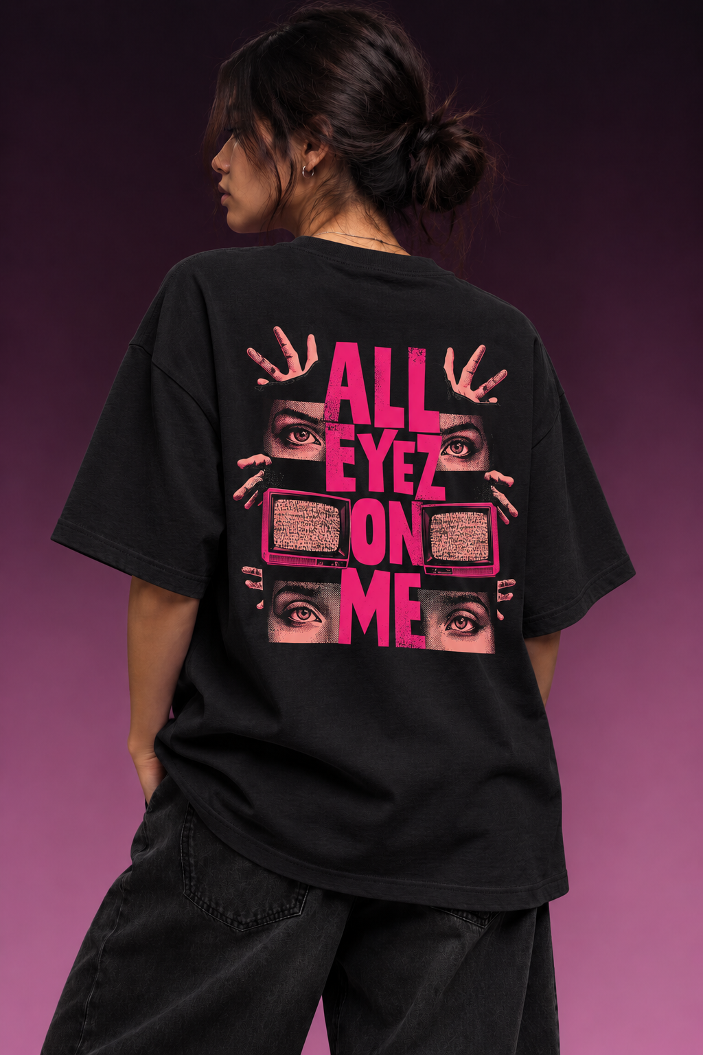 All Eyes on Me Women’s Oversized Tee