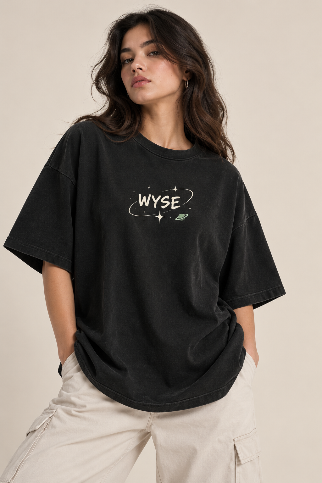 Alien Bestie - WYSE Oversized Tee