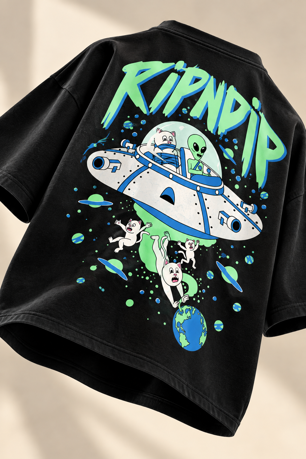 Alien UFO - WYSE Oversized Tee