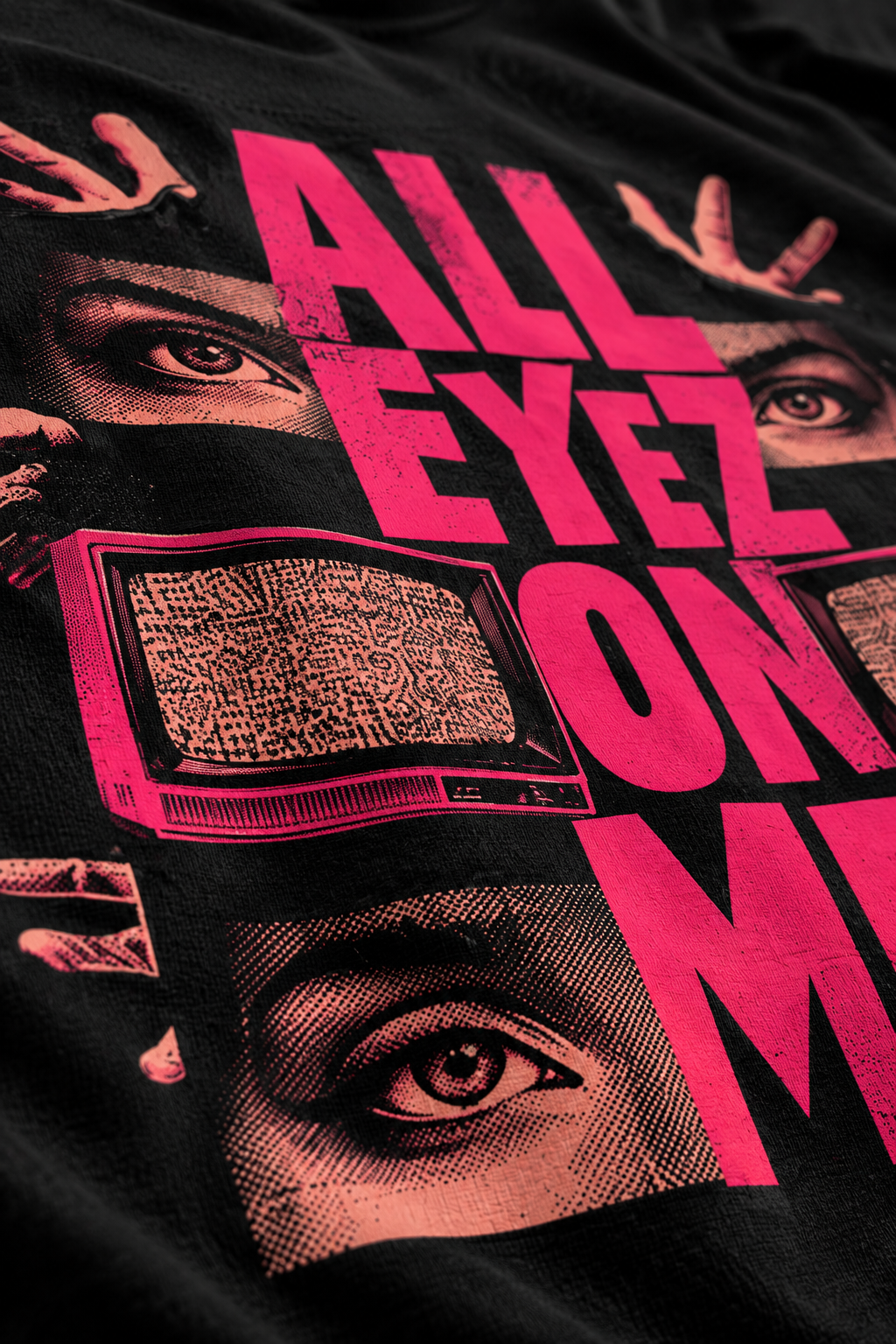 All Eyes on Me Women’s Oversized Tee